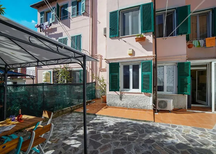 La Casetta Di Pia * لا سبيتسْيا